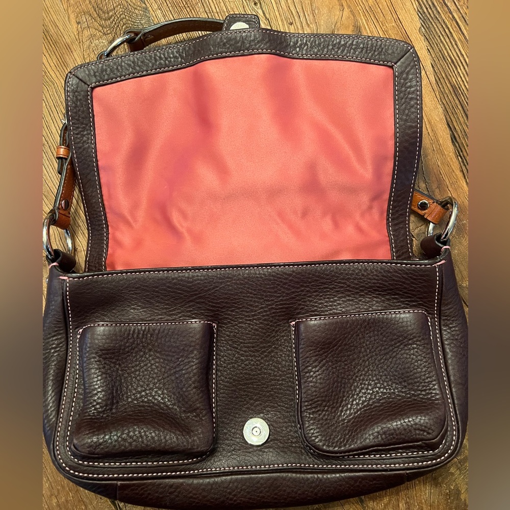 🌸Coach🌸pebble leather bag. Brown and pink stitching - Picture 15 of 16